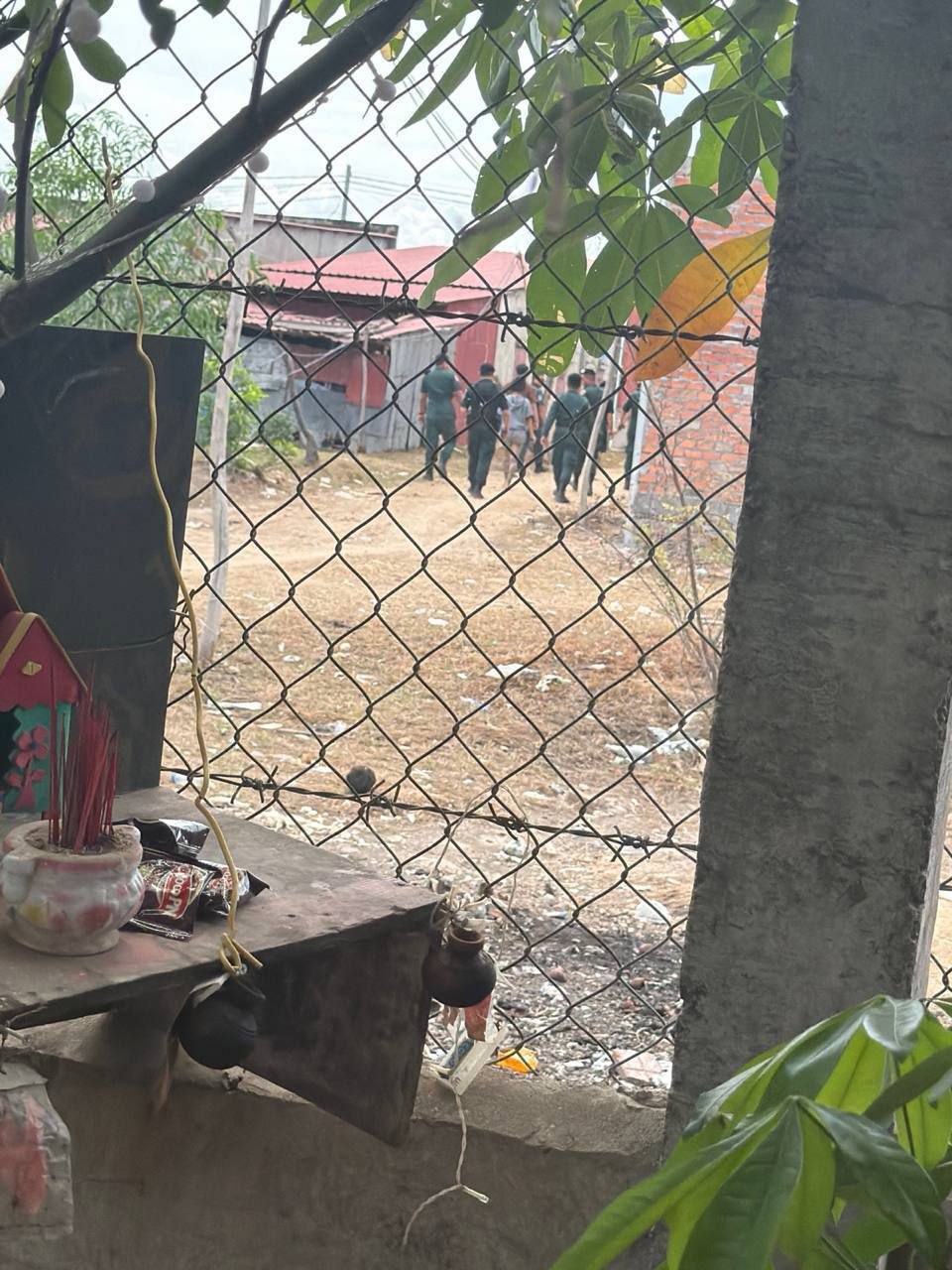 🇰🇭木牌菜市场有宪兵在抓越南人，目前已经抓了好几个了